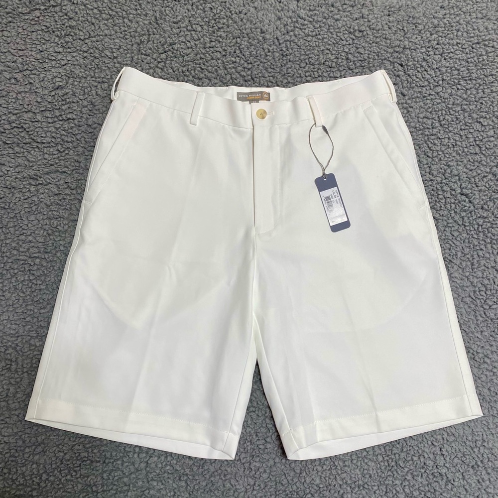 Peter Millar Crown Sport White Flat Front Shorts Lightweight Mid-Thigh